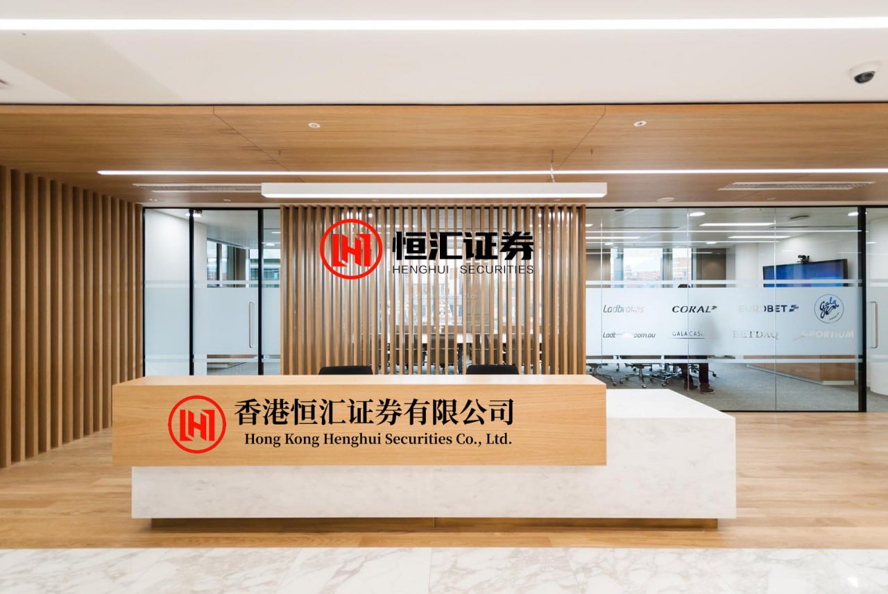 低息股票配资网 师长调军副参谋长，部下鸣不平：从指挥员变成机关人员，太受委屈